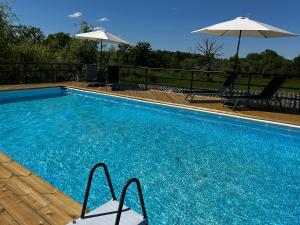 Maisons de vacances Gites de la Vergne : Maison 2 Chambres