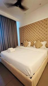 luxury apartment in Noida