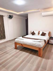 Silver Petal Hospitality