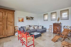 Musicians House Near Gordes In Provence