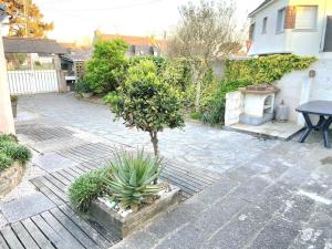 Maison au calme proche commerces et plages