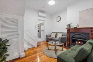 72P Abnb-Style 4BR with Parking, 8 MIN WALK to DarlingHarbour & FishMarket
