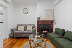 72P Abnb-Style 4BR with Parking, 8 MIN WALK to DarlingHarbour & FishMarket