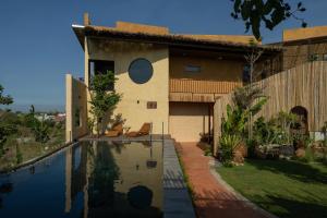 Chuồn Chuồn Retreat