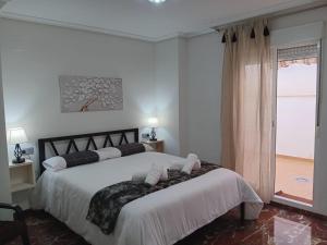 Plaza Ayuntamiento 2 habitaciones Pondos