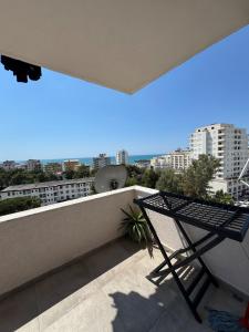 R&M full seaview apartment