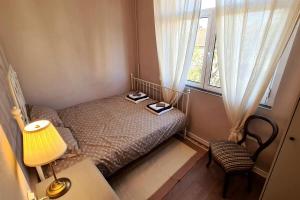 Cozy 2-Bedroom in the Top Center