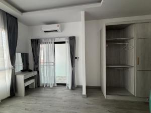 Pattaya Golden Shield Holiday Villa