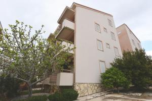 Apartman Lara