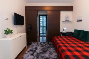 Suite Life Makati Vibes Views Relaxation 3870