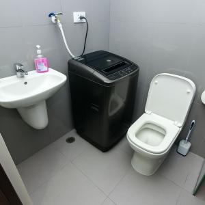 Suite Life Makati Vibes Views Relaxation 3870