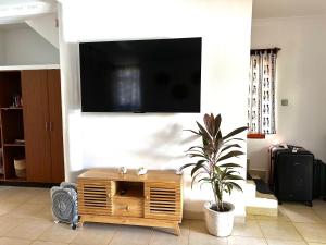 Diani Hideaway Beach Villa, private pool, air conditioning and WiFi