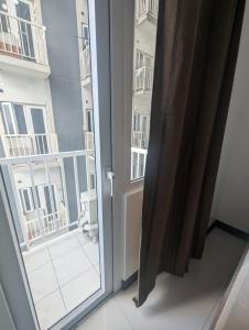 Miyas Crib Staycation A