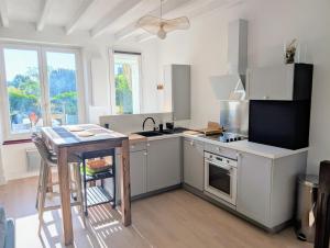 VIEUX PASSAGE, Maison avec cour privée à 150 m du PORT et de la PLAGE