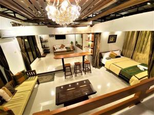 Villa Esperas Luxury Staycation