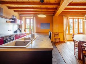 Chalets Chalet,14 p, 230m2,sauna,billard,source : photos des chambres