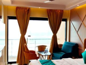 Sea View Hotel Dreamland Near Jagannath Temple - Lift-Wifi-Parking and Restaurant Facilities -Room Sea Facing With Attached Balcony - Top Rated Luxuary Hotel In Puri
