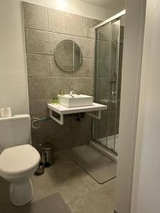 B&B / Chambres d'hotes Chambres privees - Maison d hotes Piot - Pennes-Le-Sec Drome : photos des chambres