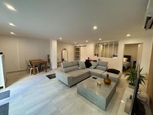 Appartements Loft avec Parking au centre historique de Saintes : Appartement 1 Chambre