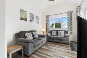 Fern Cottage - Dog Friendly Cottage with Hot Tub