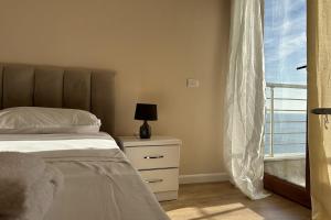 Lovely 2-Bedroom With Seaview, Best Location Big Sea Balcony