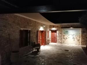 Traditional Stone House -Tradition Meets Comfort