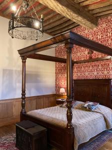 B&B / Chambres d'hotes Le Logis d'Equilly : photos des chambres