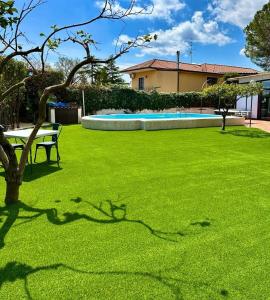 Etna Shelter Holiday House