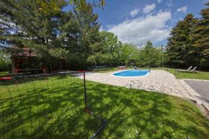 Avalavanda Cherry Hill