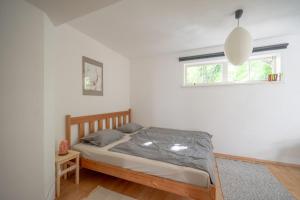 Central, calm Oasis with private parking