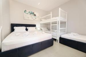 Vila Feliz - Premium Rooms with Free Private Parking