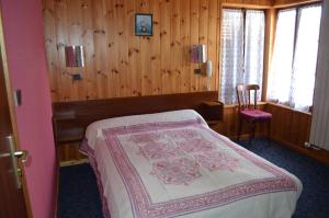 Hotels Les Touristes : photos des chambres