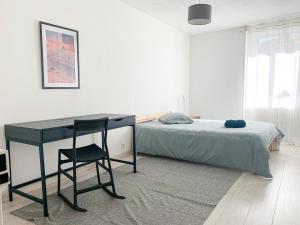 Hypercentre Cholet, grande capacité 2 à 12 personnes max, 4 chambres