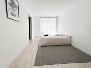 Hypercentre Cholet, grande capacité 2 à 12 personnes max, 4 chambres