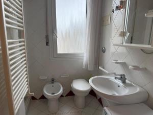 Beachfront apartment free park - Jesolo beach