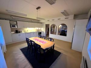 Rymligt 6 sovrum 3,5 badrum hus i vackra Tärendö