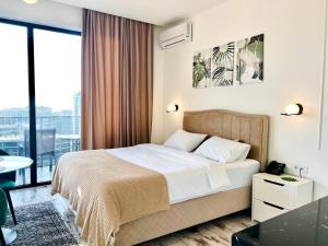 Люкс апартаменты студия в Steps с видом на море и горы