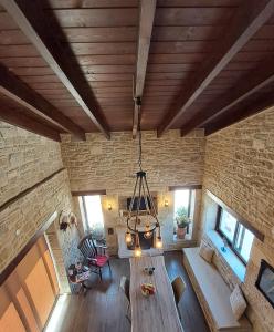 OLIVE LAND - ΓΗ ΤΗΣ ΕΛΙΑΣ STONE VILLA.