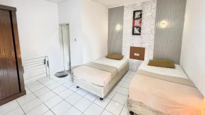 The Kanzi Hotel & Village