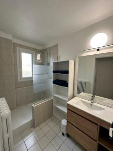 Appartements Appartement Lumineux avec Balcon : photos des chambres