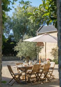 B&B / Chambres d'hotes La Cour Souveraine -Chambre d-hotes, La Sablonneuse : photos des chambres