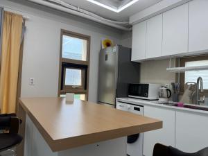 501, Seongsu Station Jungnangcheon Cherry Blossom Road Han River airport bus