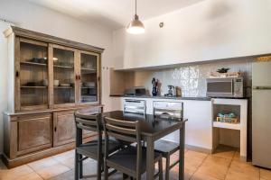 Appartements Cozy Apartment with Pool : photos des chambres