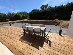 Maisons de vacances Ramatuelle - Proche plage Escalet - Maison 6 Pers - Jardin - Terrasse - Parking 3 voitures : photos des chambres