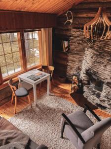Pikkukelo Levi - Doorstep Ski Bus - Sauna - Traditional log cabin