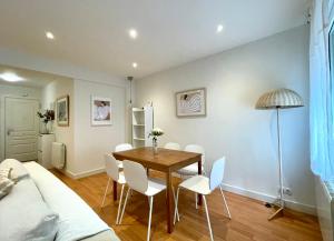 Cálido y acogedor en el centro de Burgos con Parking privado