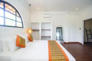 Ubud peaceful private villa with Rice fields view