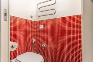 Glam Nest & Garden Colosseum