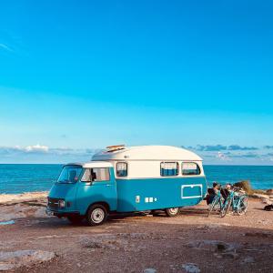 Beachfront, pool, air conditioning, 3 bedrooms, sea view