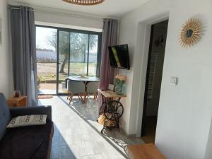 Maisons de vacances Les Garrigues de l'Oluke - Spa privatif, Piscine, Tennis : photos des chambres